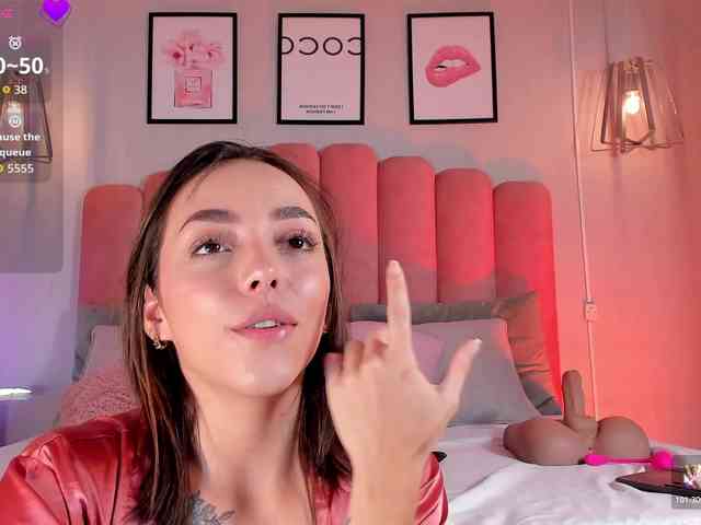 Ashley-Pink webcam