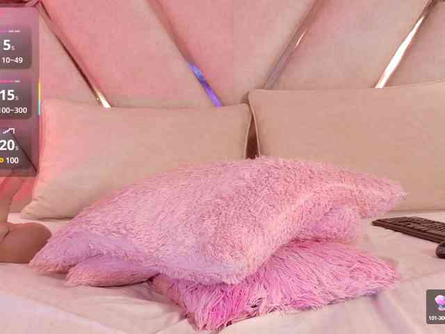 Ashley-Pink webcam
