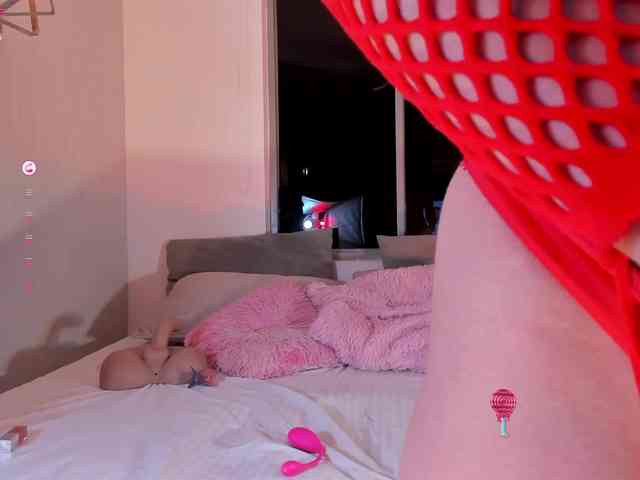 Ashley-Pink webcam