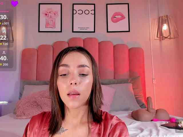 Ashley-Pink webcam