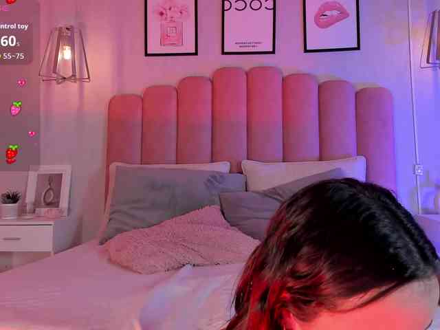 Ashley-Pink webcam