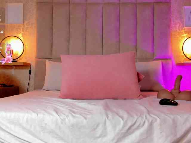 Ashley-Pink Ashley-Pink