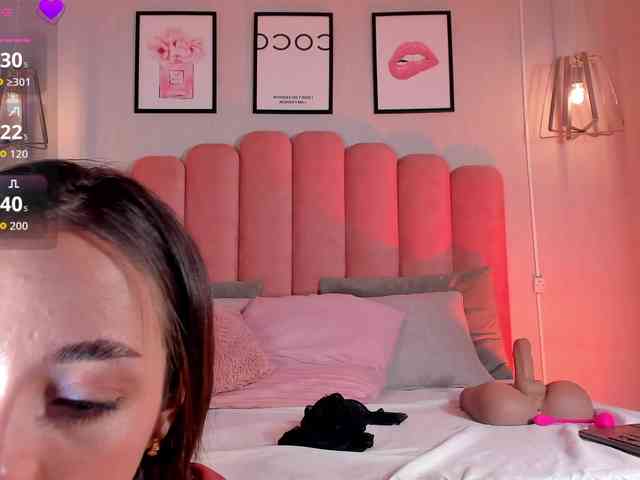Ashley-Pink webcam