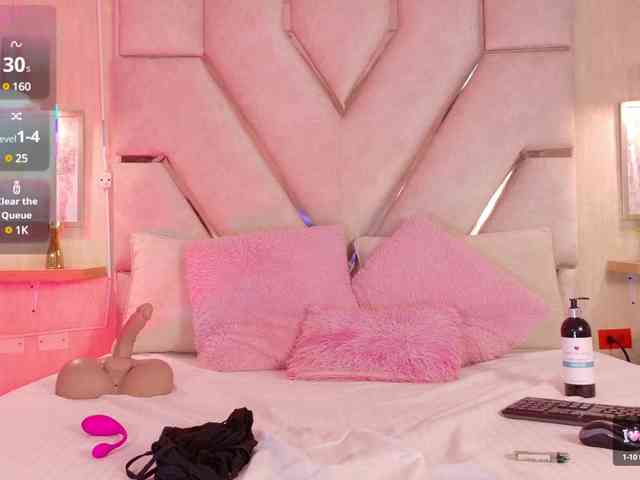 Ashley-Pink webcam