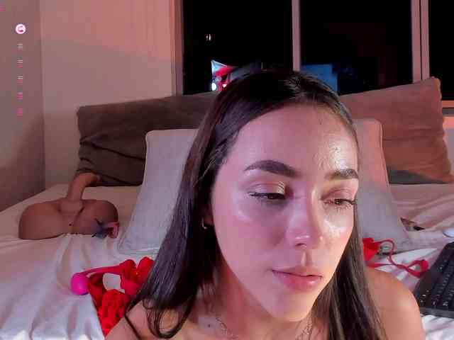 Ashley-Pink webcam