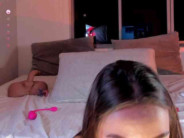 Ashley-Pink webcam