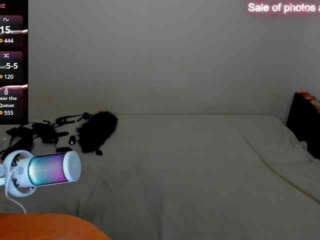 ElliMilka webcam