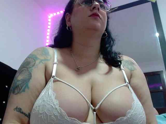 Ataneasweet webcam