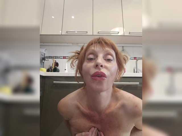 lulu15a from BongaCams