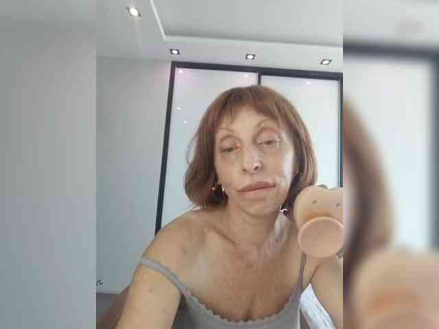 Ninel_Milf webcam