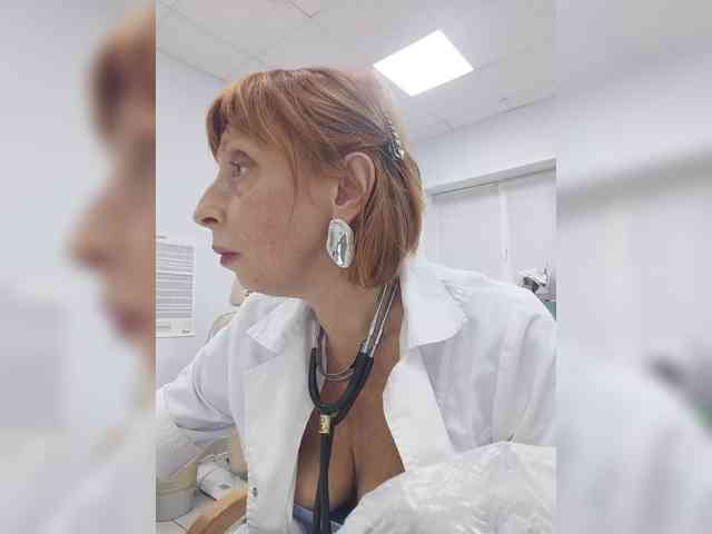 lulu15a Live Webcam on BongaCams