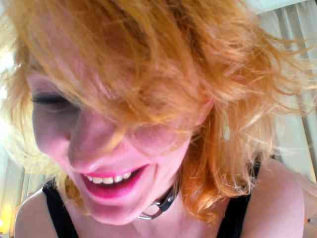 SquirtyAlisa webcam