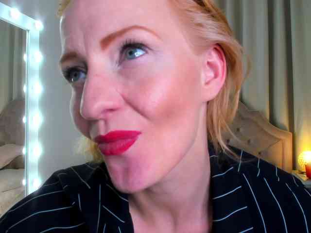 SquirtyAlisa webcam