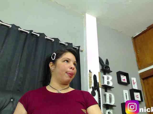Nicki-latina webcam