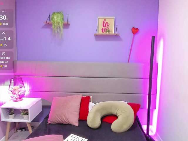 Kiiara-Sky's BongaCams show and profile