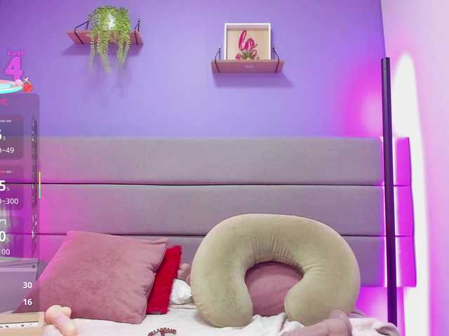  Kiiara-Sky chat room