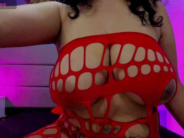Kiiara-Sky Live Webcam on BongaCams