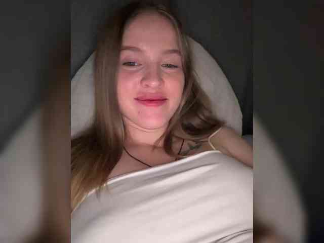 Kate_kotuk webcam