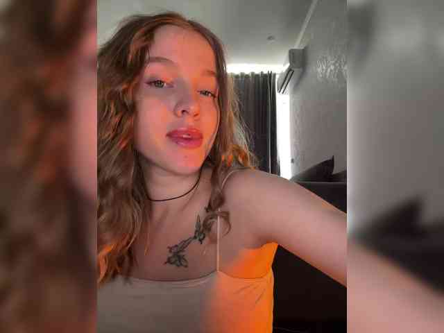 Kate_kotuk webcam
