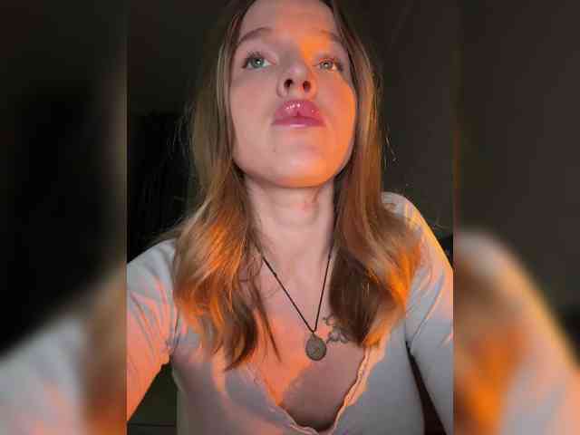 Kate_kotuk webcam