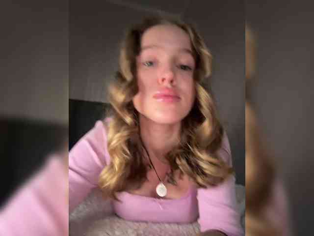 Kate_kotuk webcam