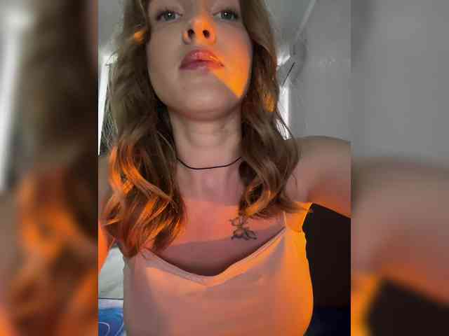 Kate_kotuk webcam
