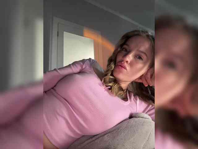 Kate_kotuk webcam