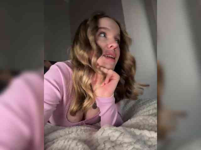 Kate_kotuk webcam