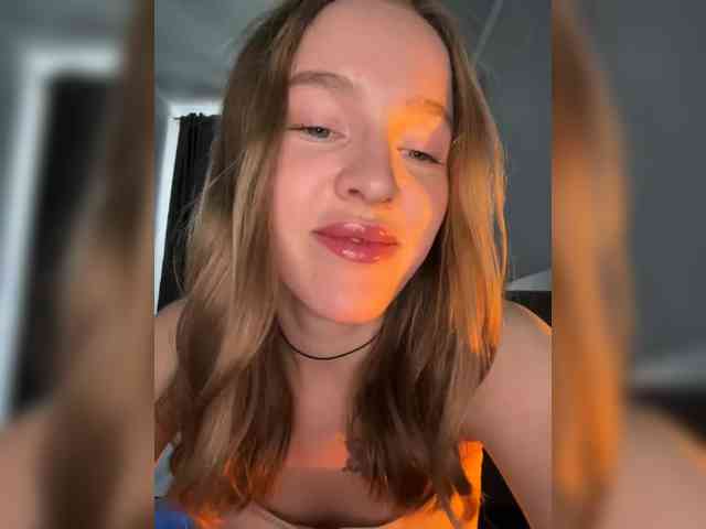 Kate_kotuk webcam