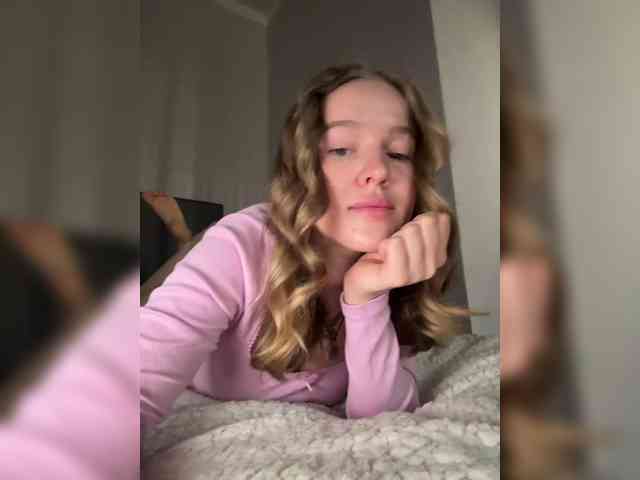 Kate_kotuk webcam