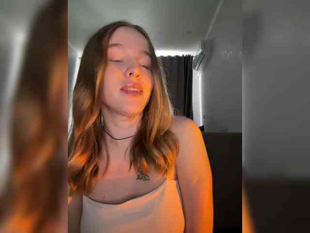 Kate_kotuk webcam