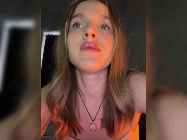 Kate_kotuk webcam