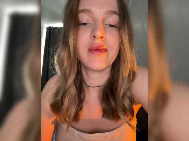 Kate_kotuk webcam