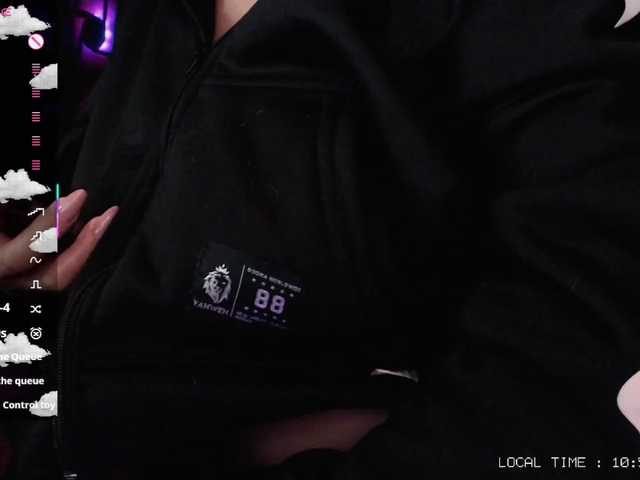 Sweet-emily1 live cam profile