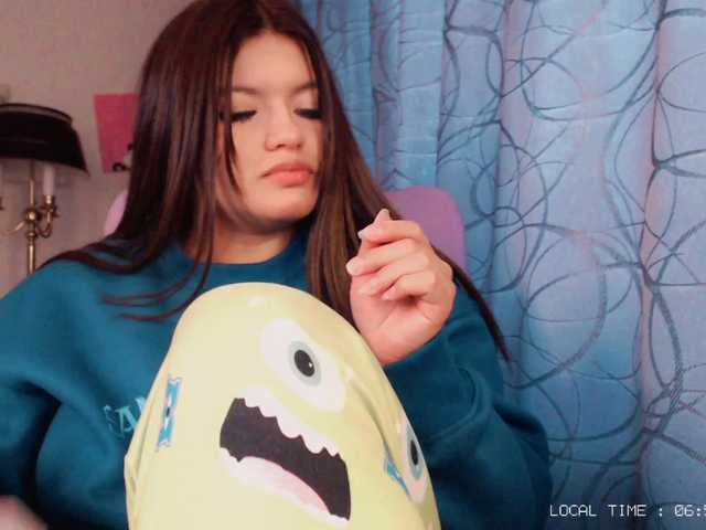 Sweet-emily1's BongaCams show and profile