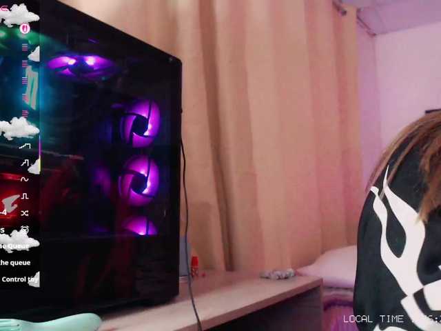 Sweet-emily1's BongaCams show and profile