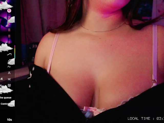 Sweet-emily1's BongaCams show and profile