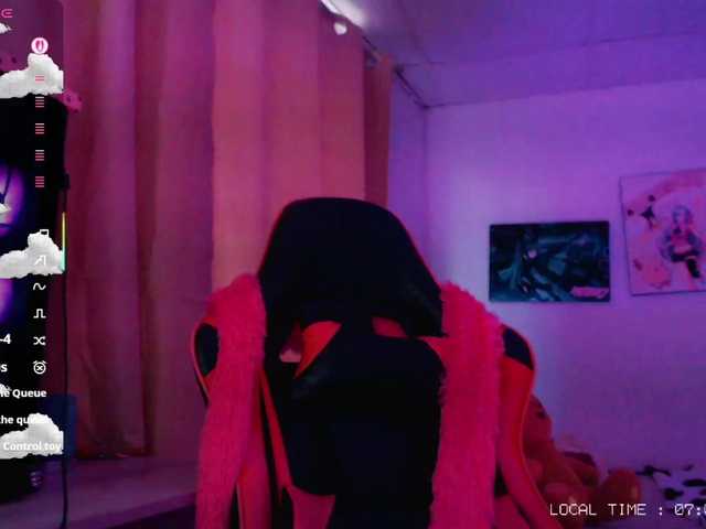 Sweet-emily1's BongaCams show and profile