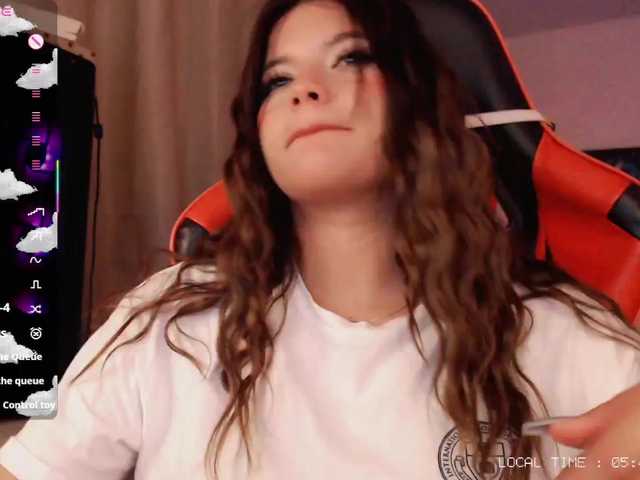 Sweet-emily1's BongaCams show and profile