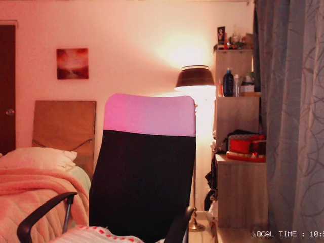 Sweet-emily1's BongaCams show and profile