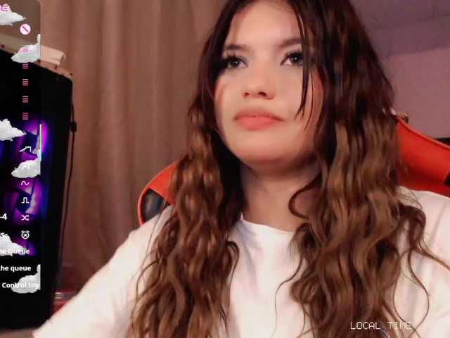 Sweet-emily1's BongaCams show and profile