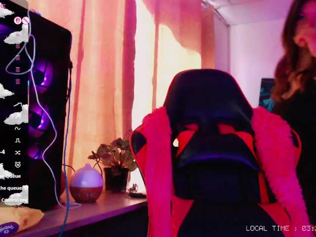 Sweet-emily1 live cam profile