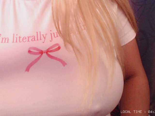 Sweet-emily1's BongaCams show and profile
