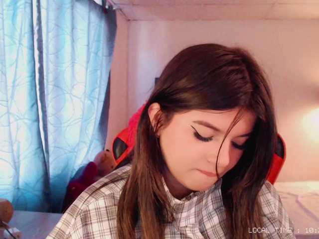 Sweet-emily1's BongaCams show and profile