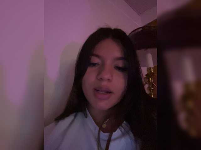 Sweet-emily1's BongaCams show and profile