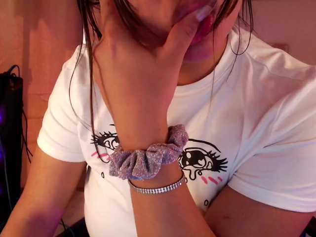 Sweet-emily1's BongaCams show and profile