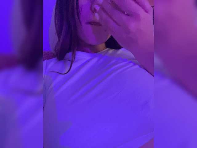 Sweet-emily1's BongaCams show and profile