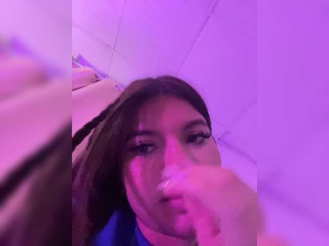 Sweet-emily1's BongaCams show and profile