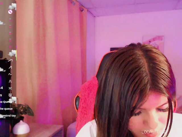 Sweet-emily1 live cam profile
