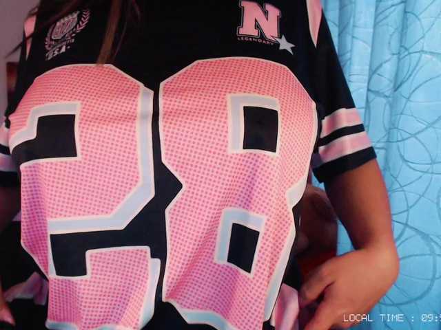 Sweet-emily1's BongaCams show and profile